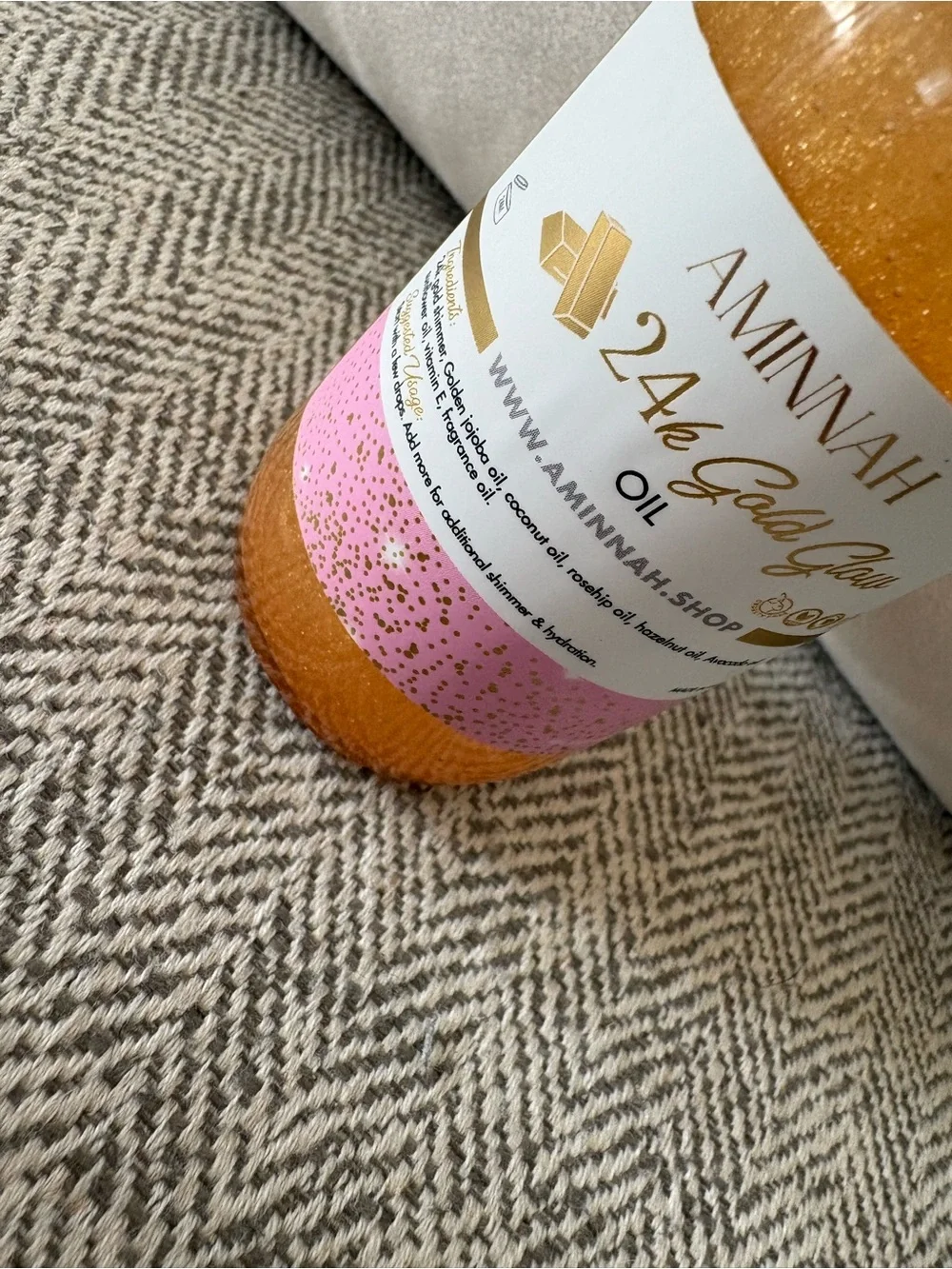 Aminnah 24 K Gold Glow Oil